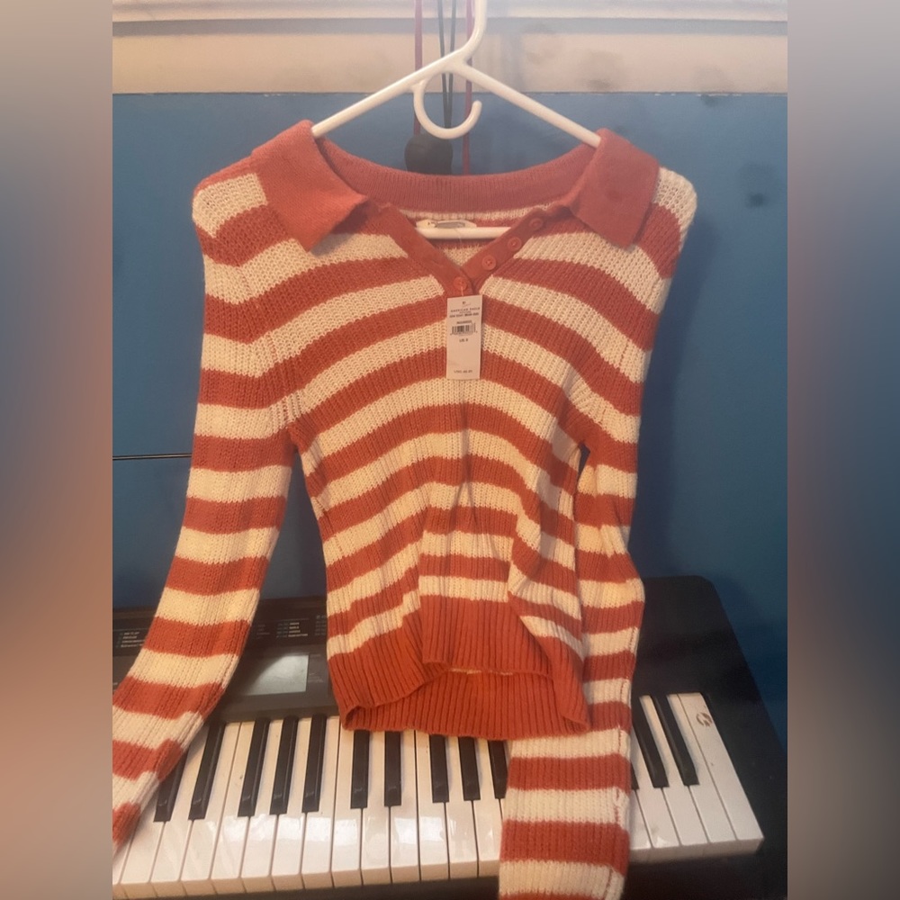 Tags on American Eagle Striped Sweater